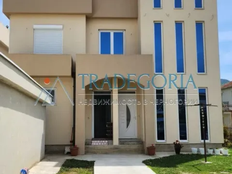 Sale, house, 194m², Bar, Crna Gora