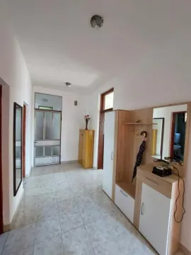 Rent, three bedroom apartment, 91m², Šušanj, Bar - image 11