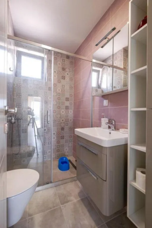 Prodaja, dvosoban stan, 116m², Pod Kuk, Tivat