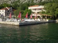 Rent, hospitality venue, 500m², Dobrota, Kotor - image 3