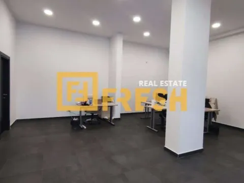 Izdavanje, poslovni prostor, 150m², Centar, Podgorica - image 10