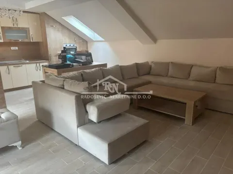 Sale, house, 250m², Petlovo Brdo, Beograd