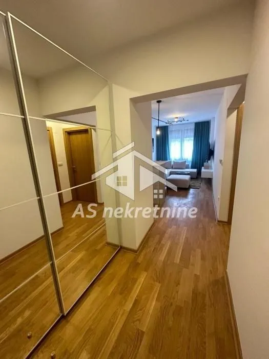 Rent, two bedroom apartment, 49m², Južni Bulevar, Vračar Sve Podlokacije