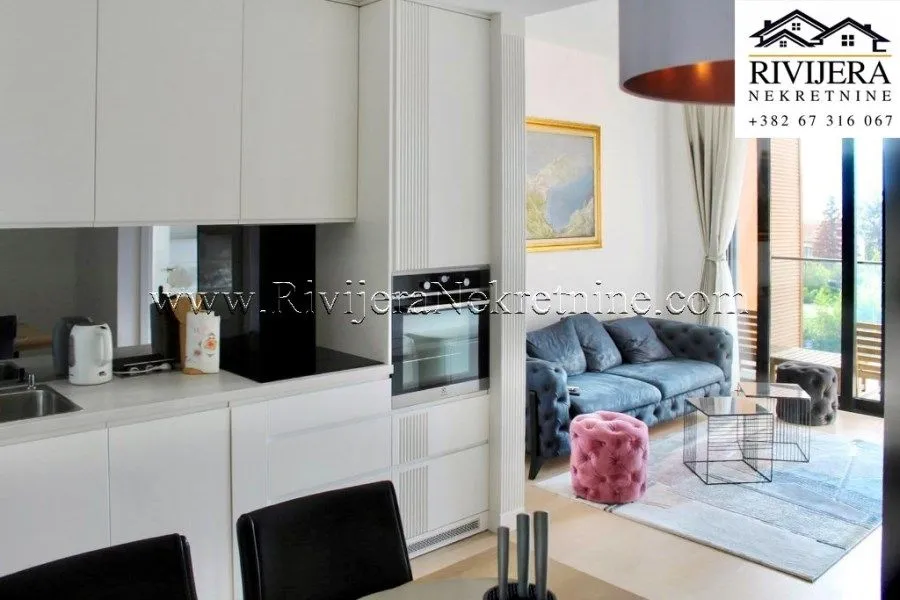Prodaja, jednosoban stan, 56m², Donja Lastva, Tivat