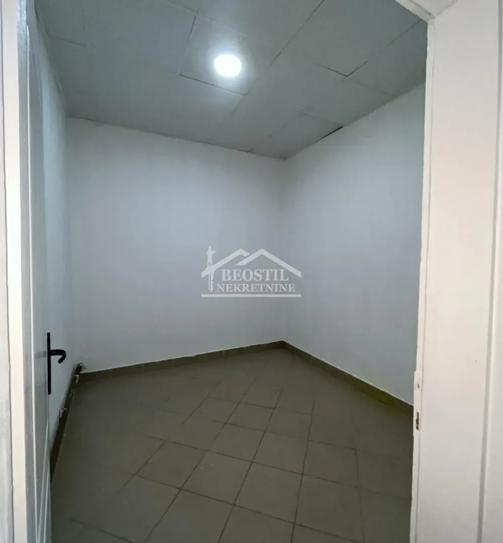Rent, office space, 151m², Carina, Smederevo
