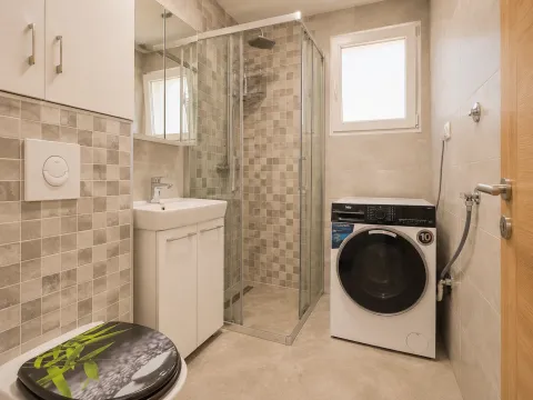Prodaja, dvosoban stan, 62m², Seljanovo, Tivat - image 9