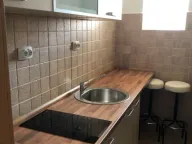 Izdavanje, kuća, 80m², Centar, Cetinje - image 3