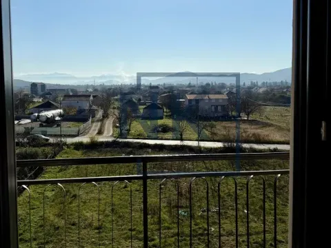 Rent, one bedroom apartment, 37m², Tološi, Podgorica - image 11