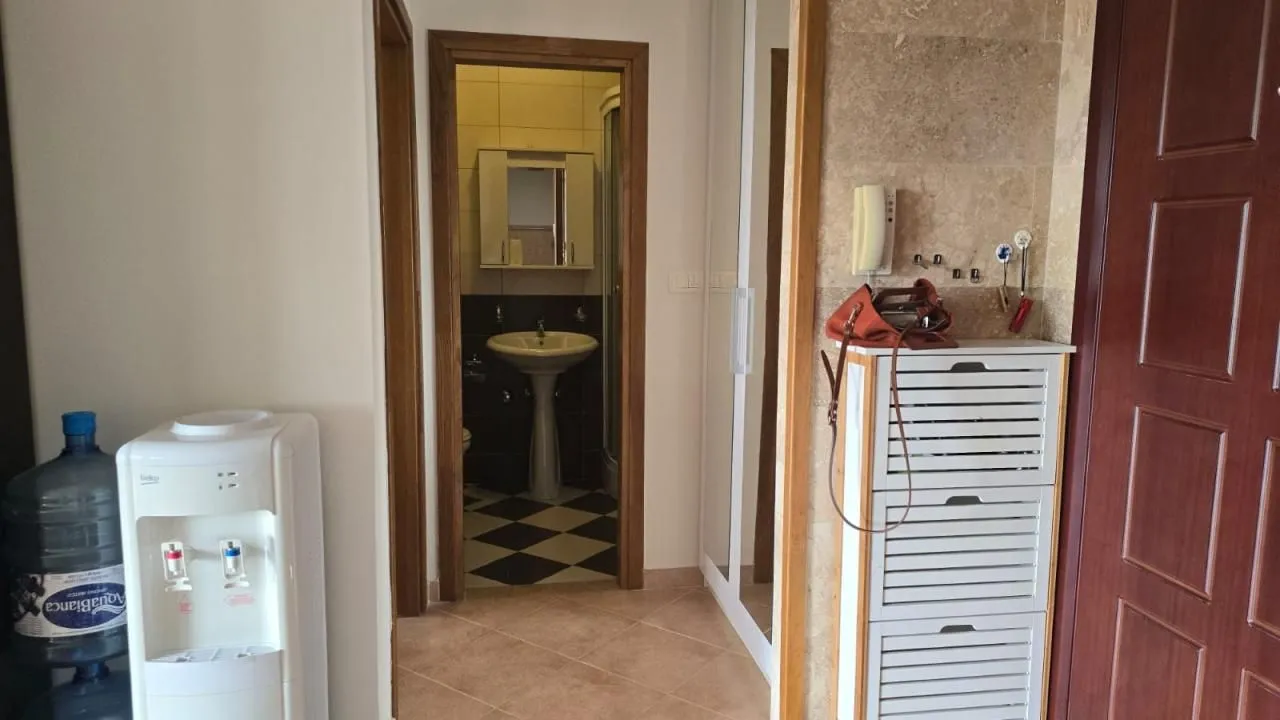 Prodaja, dvosoban stan, 74m², Petrovac, Budva