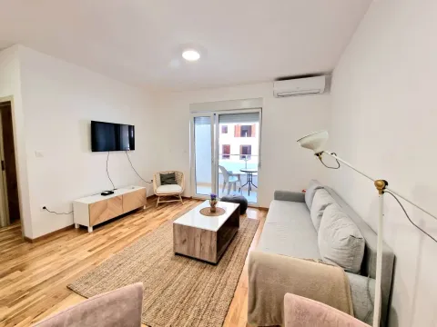 Izdavanje, jednosoban stan, 46m², Bečići, Budva - image 5