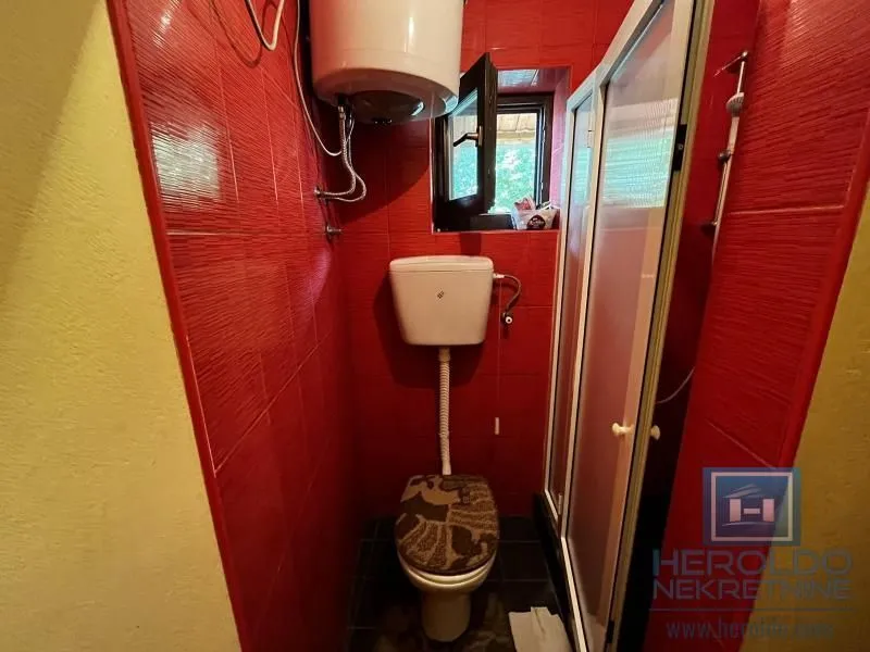 Prodaja, kuća, 228m², Centar, Jagodina