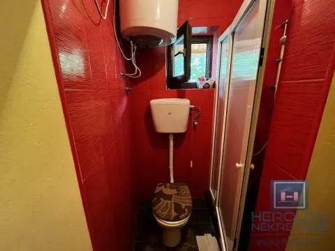 Prodaja, kuća, 228m², Centar, Jagodina - image 13