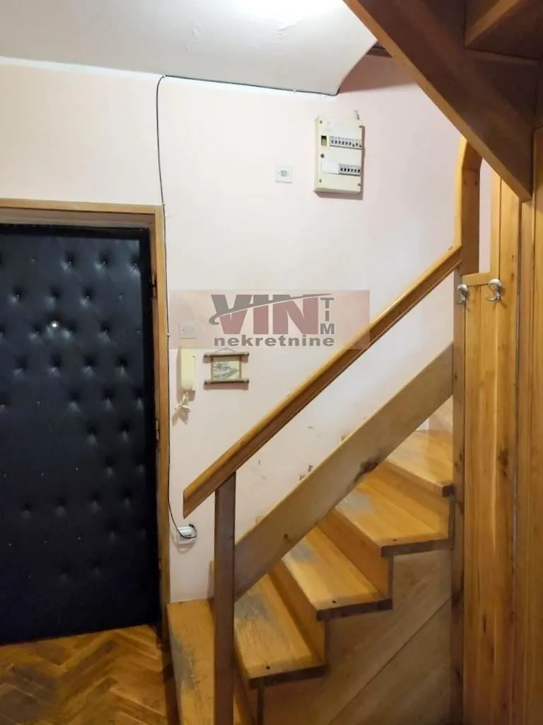 Prodaja, trosoban stan, 71m², Karaburma, Palilula Sve Podlokacije
