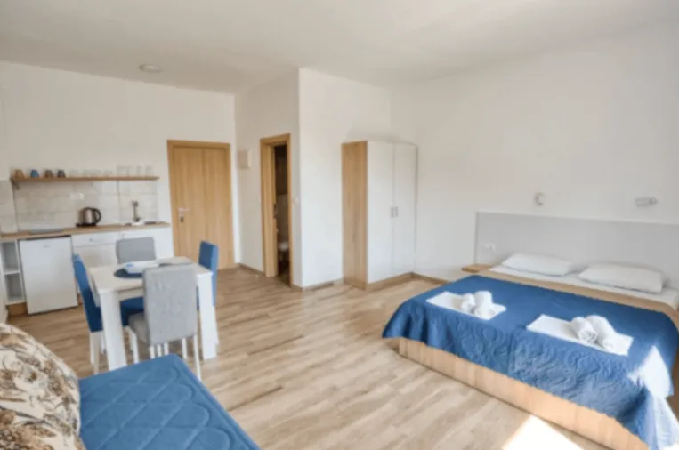 Rent, house, 500m², Buljarica, Budva
