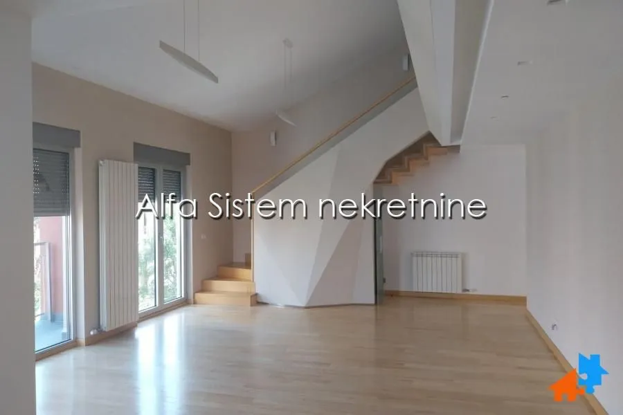 Rent, four bedroom apartment, 170m², Kalenić Pijaca, Vračar Sve Podlokacije