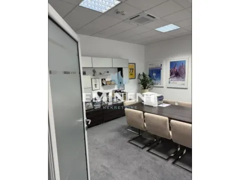 Izdavanje, poslovni prostor, 143m², Novi Beograd Sve Podlokacije, Beograd - image 4