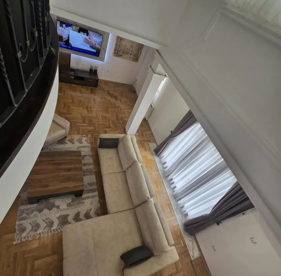 Izdavanje, kuća, 280m², Zabjelo, Podgorica