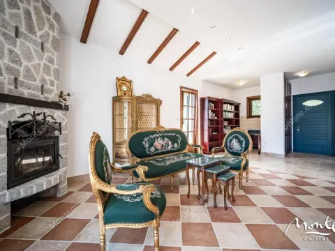 Sale, two bedroom apartment, 92m², Kostanjica, Kotor - image 4