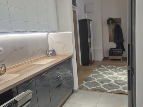 Izdavanje, trosoban stan, 108m², Novi Beograd Blok 65, Novi Beograd Sve Podlokacije - image 16