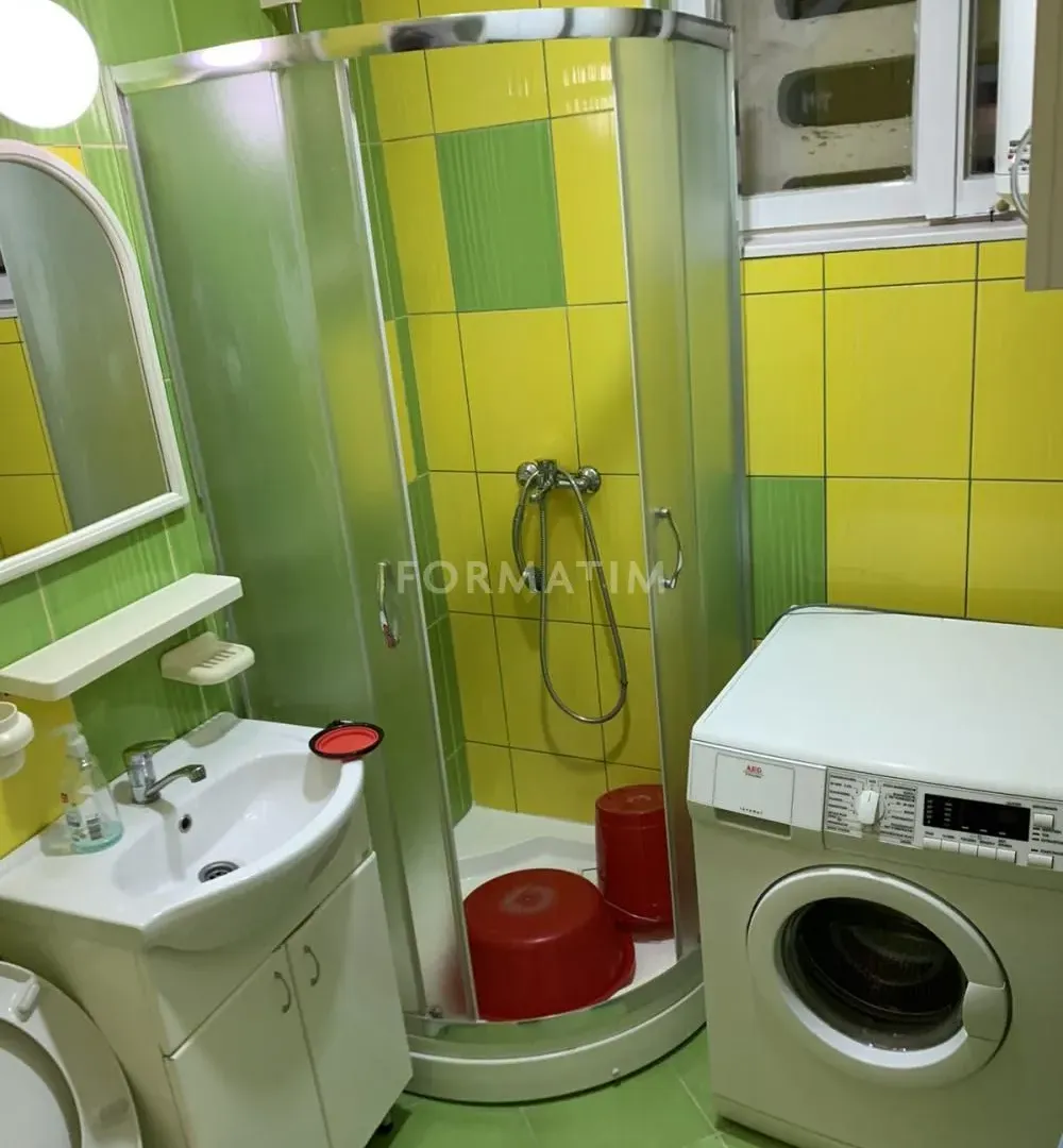 Izdavanje, dvosoban stan, 60m², Poštanska Štedionica, Palilula Sve Podlokacije