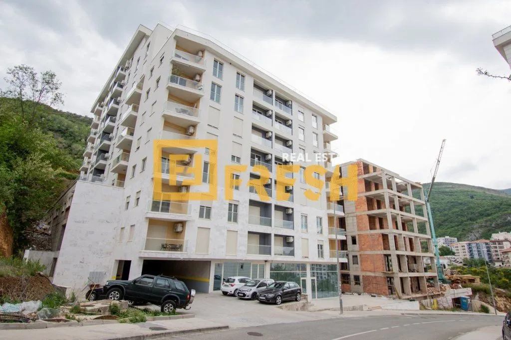 Prodaja, dvosoban stan, 62m², Bečići, Budva