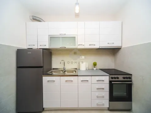 Izdavanje, jednosoban stan, 38m², Pobrežje, Podgorica - image 5