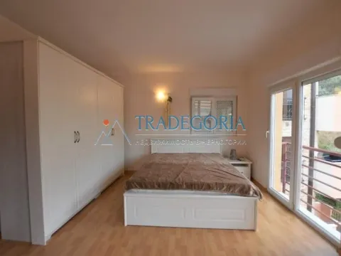 Prodaja, četvorosoban stan, 160m², Petrovac, Budva - image 8