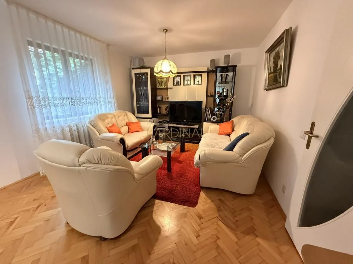 Sale, house, 180m², Budžino brdo, Jagodina