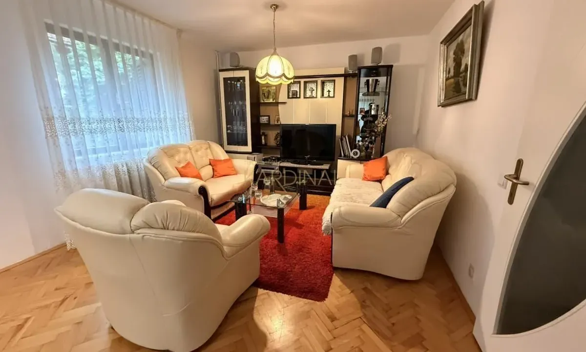Sale, house, 180m², Budžino brdo, Jagodina