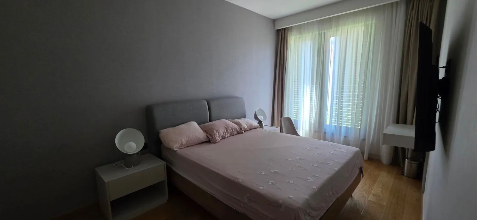 Izdavanje, trosoban stan, 85m², Vezirov Most, Podgorica