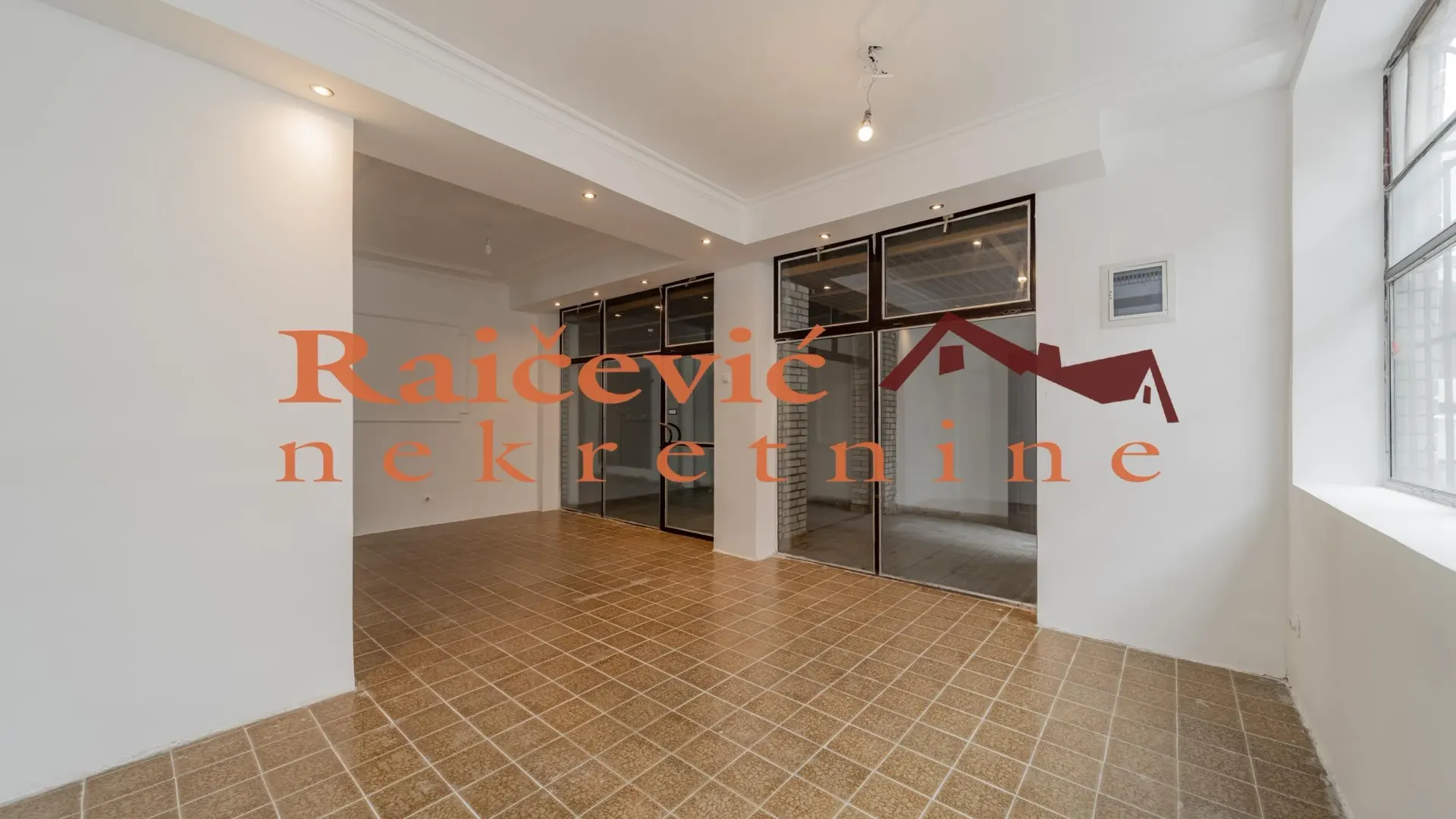 Sale, office space, 49m², Voždovac Sve Podlokacije, Beograd