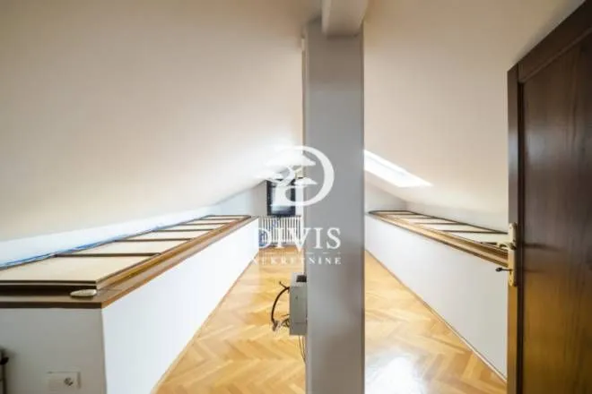 Izdavanje, kuća, 550m², Autokomanda, Voždovac Sve Podlokacije