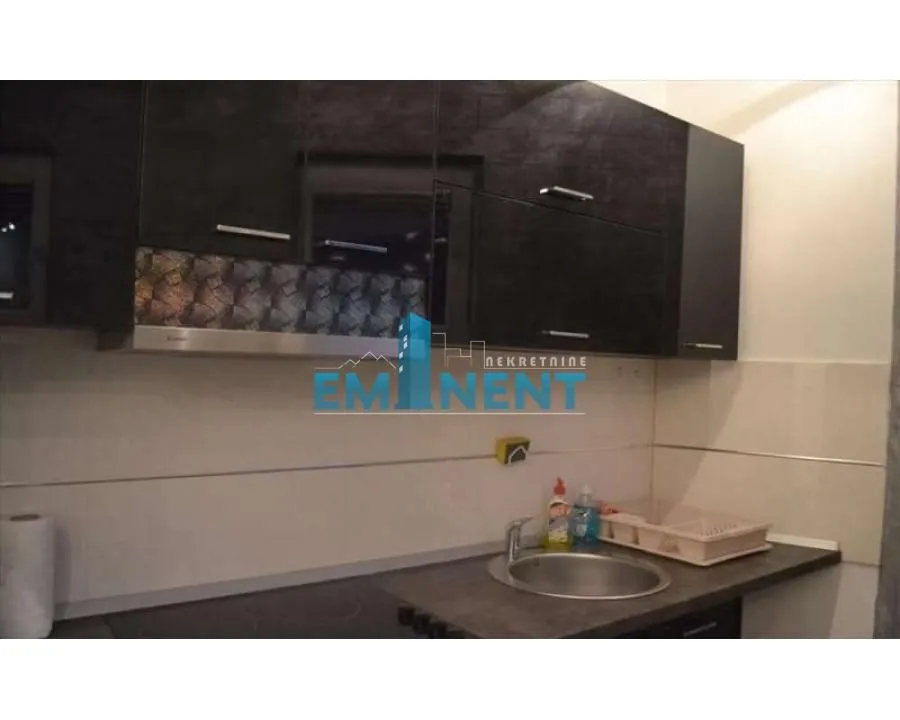 Izdavanje, dvosoban stan, 55m², Lekino Brdo, Voždovac Sve Podlokacije