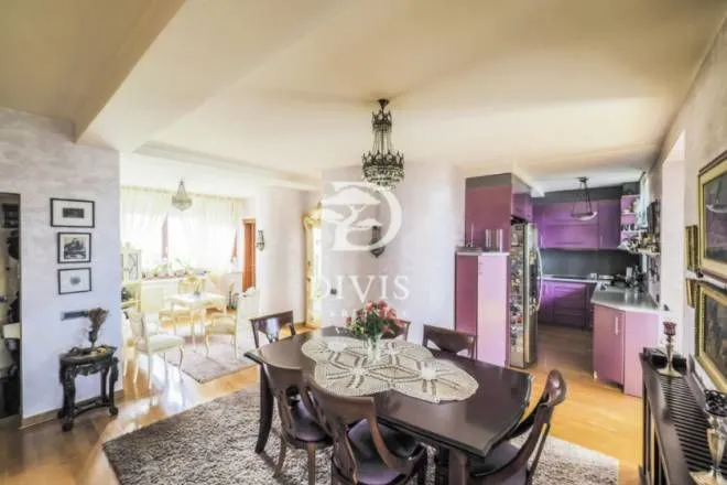 Sale, apartment, 250m², Cvetni Trg, Vračar Sve Podlokacije