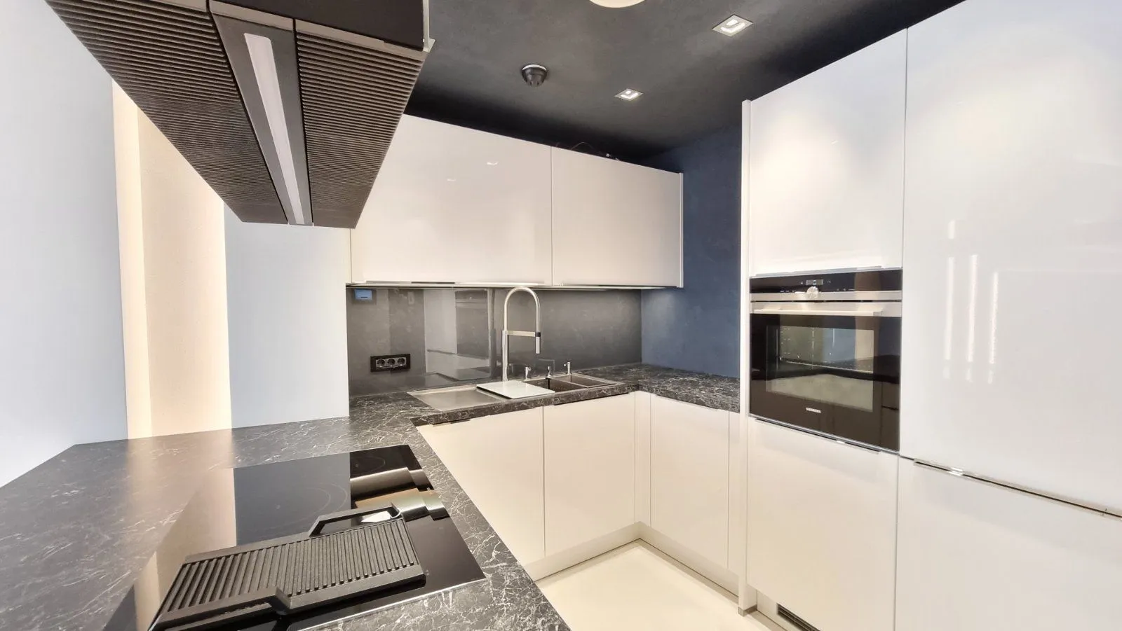 Sale, two bedroom apartment, 108m², Budva, Crna Gora