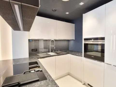 Sale, two bedroom apartment, 108m², Budva, Crna Gora - image 10