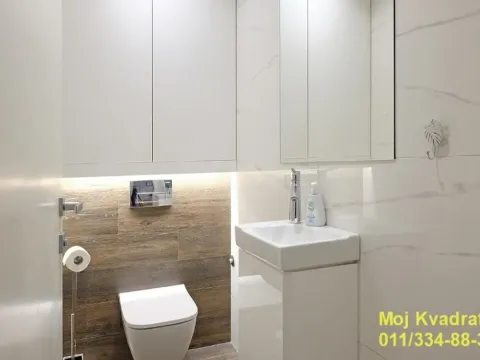 Prodaja, četvorosoban stan, 151m², Vračar Centar, Vračar Sve Podlokacije - image 16