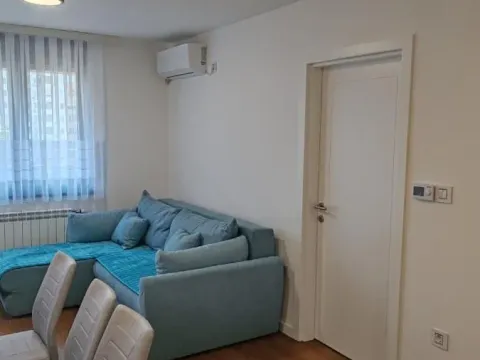 Izdavanje, jednosoban stan, 37m², Rotkvarija, Novi Sad Sve Podlokacije - image 3