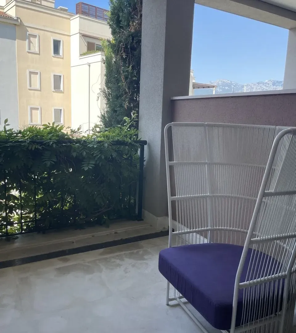 Prodaja, dvosoban stan, 115m², Tivat, Crna Gora