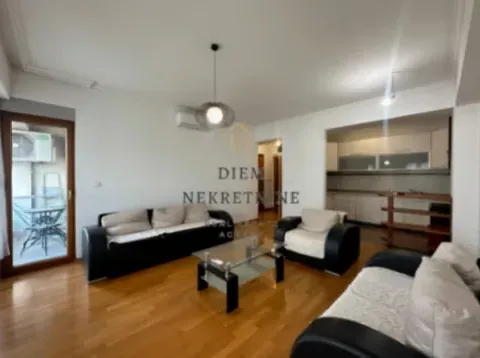 Izdavanje, jednosoban stan, 53m², Centar, Podgorica - image 9