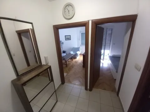 Rent, one bedroom apartment, 40m², Blok 9, Podgorica - image 5