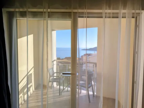Rent, one bedroom apartment, 36m², Bečići, Budva - image 2