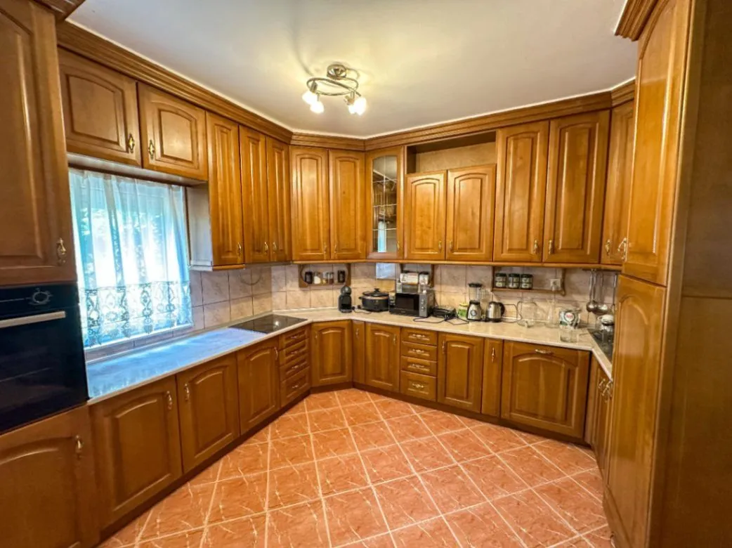 Rent, house, 500m², Gorica C, Podgorica