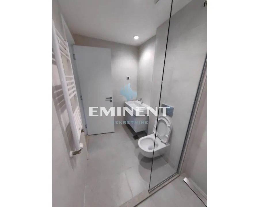 Izdavanje, dvosoban stan, 54m², Savski Venac, Beograd