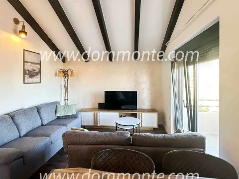 Rent, three bedroom apartment, 100m², Mažina, Tivat - image 2