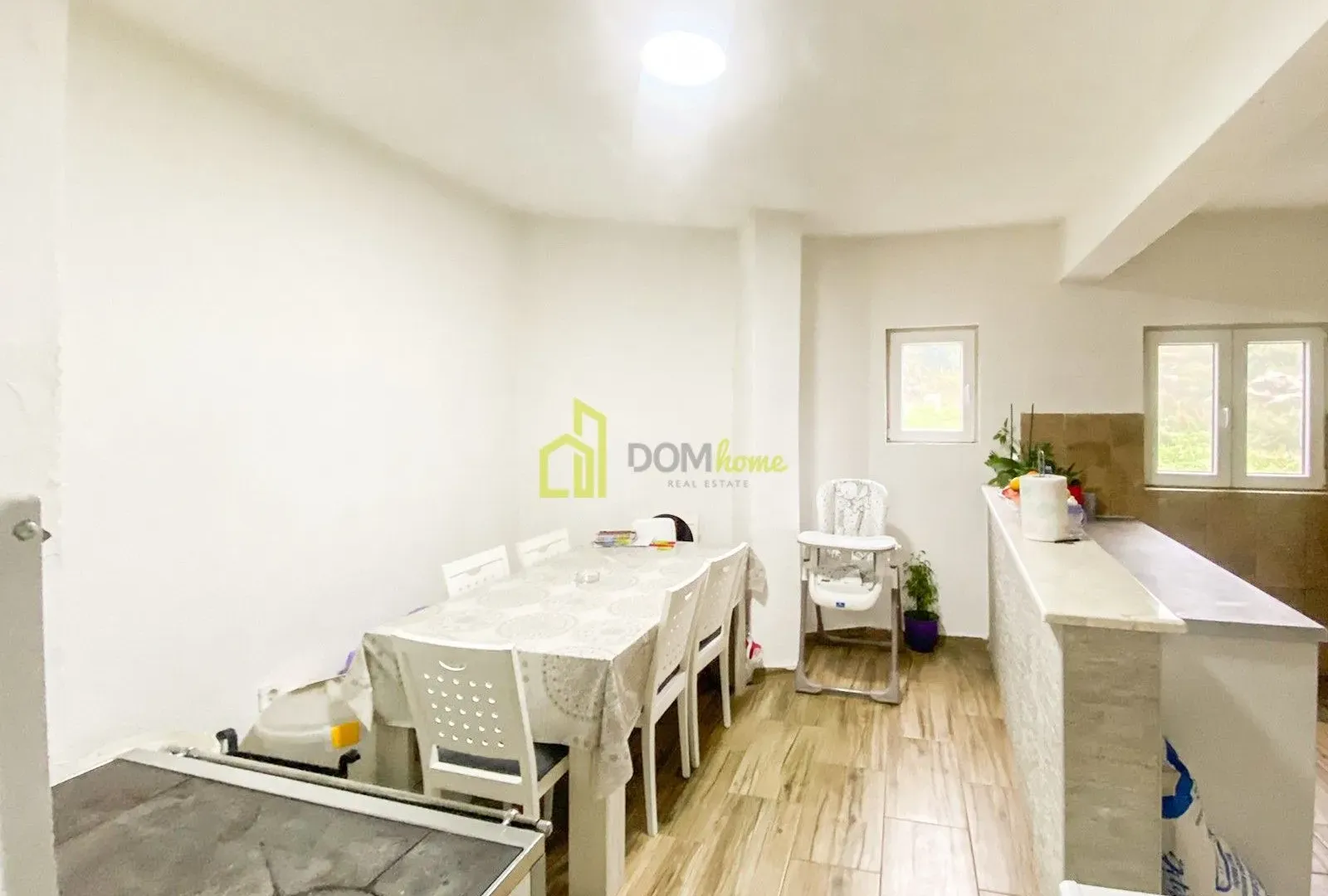 Sale, house, 171m², Marovići, Bar