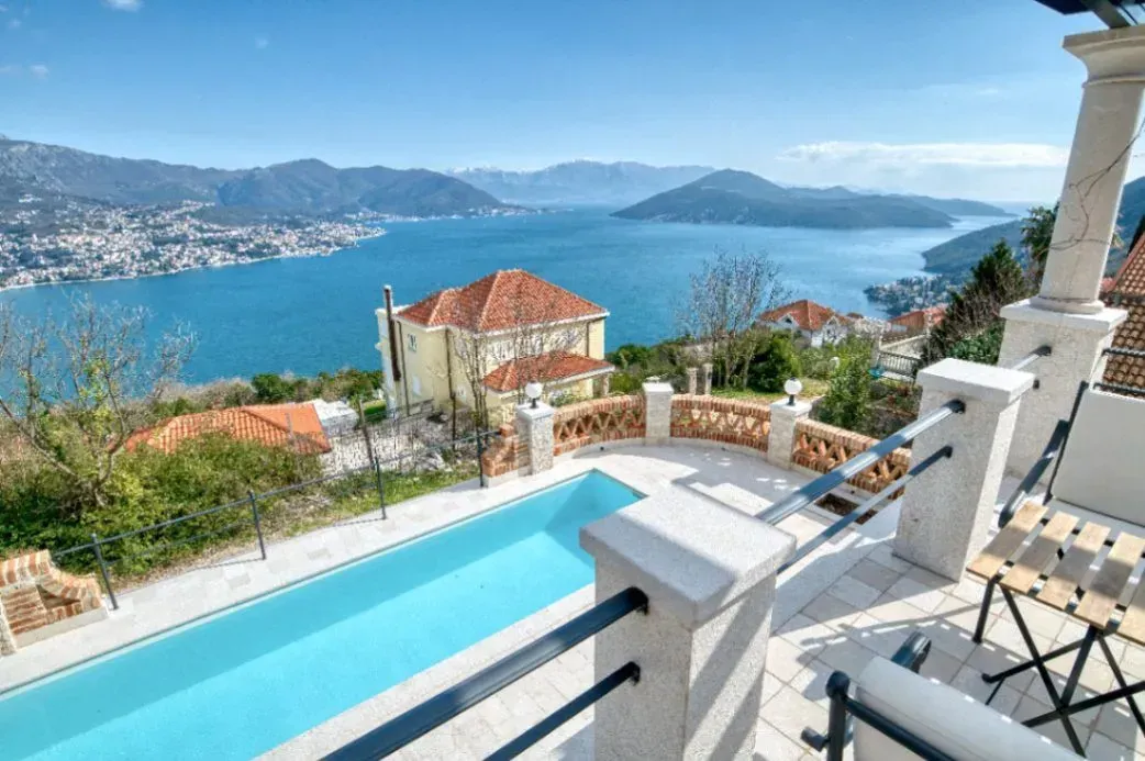 Prodaja, kuća, 168m², Žvinje, Herceg Novi