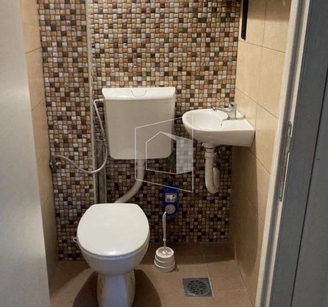 Rent, office space, 13m², Preko Morače, Podgorica