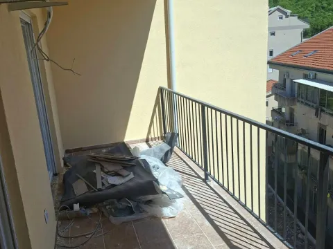 Sale, one bedroom apartment, 56m², Lazi, Budva - image 4