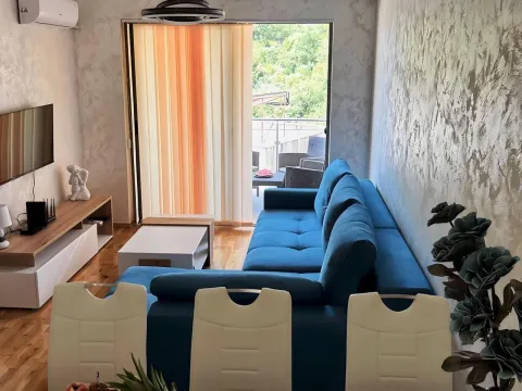 Izdavanje, jednosoban stan, 49m2, Pržno, Budva Izdavanje, jednosoban stan, 49m2, Pržno, Budva